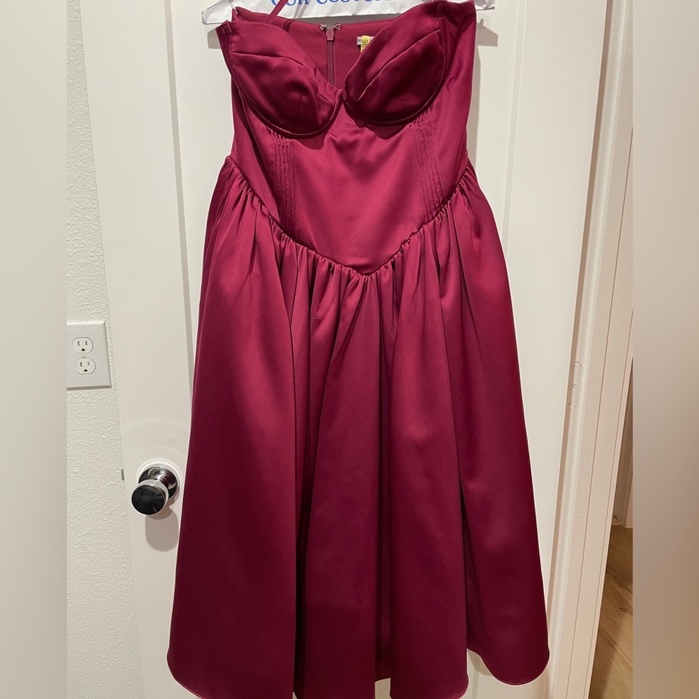 House of CB Coco Dress in Burgundy in size L (regular cup A-C) - Picture 3 of 4